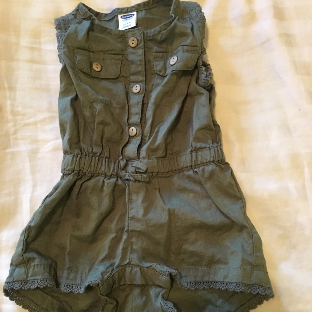 "Old Navy" Baby Girl Romper